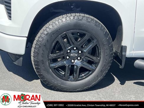 Used 2024 Chevrolet Silverado 1500 RST w/ Convenience Package II AWD/4WD image 11