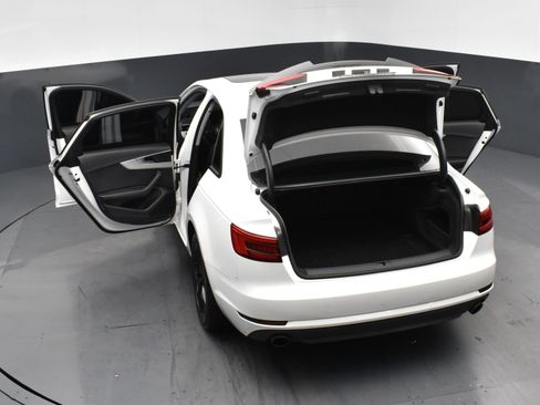 Used 2017 Audi A4 2.0T Premium image 27