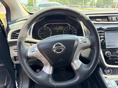 Used 2015 Nissan Murano SV AWD/4WD image 17