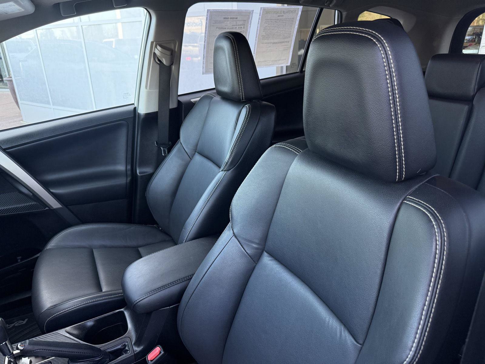 Used 2014 Toyota RAV4 Limited w/ Technology Package AWD/4WD image 41