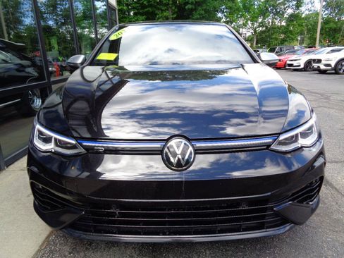 Used 2024 Volkswagen Golf R AWD/4WD image 2