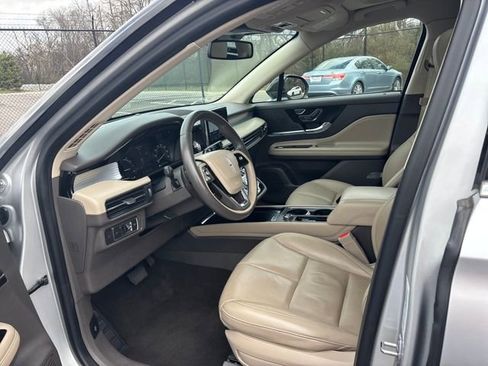 Used 2020 Lincoln Corsair AWD w/ Premium Package image 14