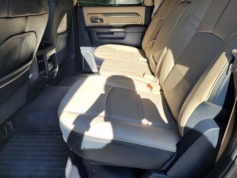Used 2022 RAM 3500 Limited AWD/4WD image 12