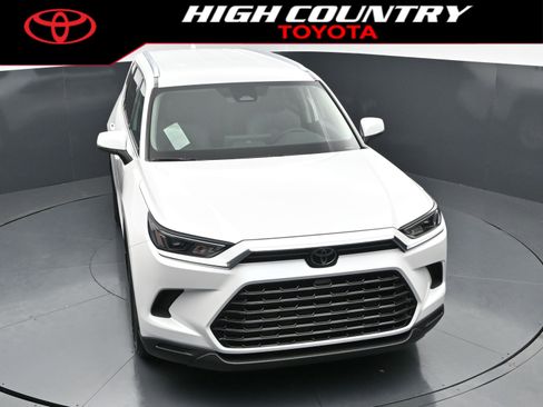 New 2026 Toyota Grand Highlander XLE FWD image 34