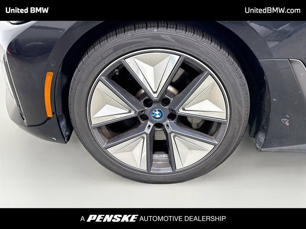 Certified 2024 BMW i4 eDrive40 w/ Premium Package RWD image 9
