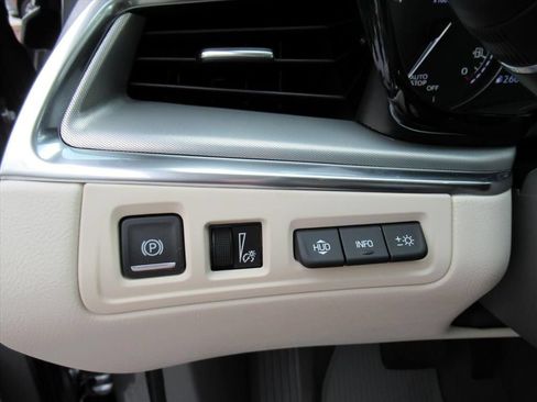 New 2026 Cadillac XT5 Premium Luxury w/ Driver Assist Package FWD image 22