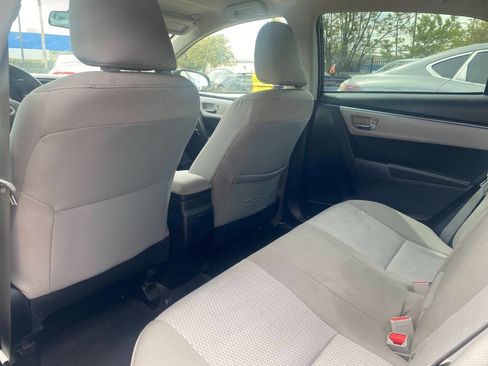 Used 2016 Toyota Corolla LE image 12