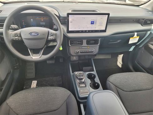 New 2025 Ford Maverick XL image 7