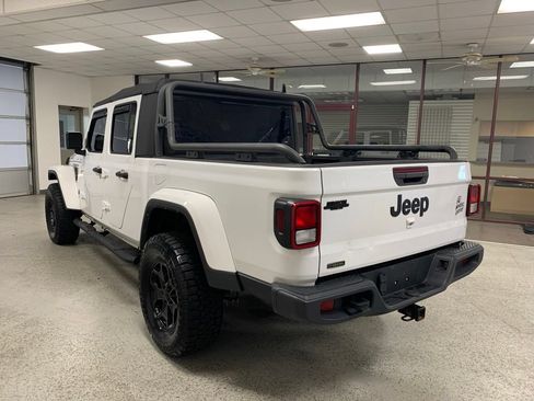Used 2022 Jeep Gladiator Sport AWD/4WD image 6