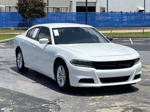 Used 2022 Dodge Charger SXT RWD image 5