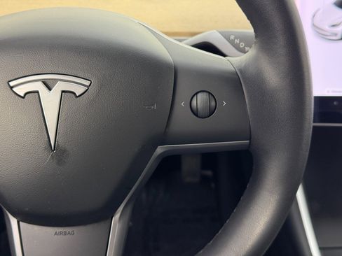 Used 2020 Tesla Model 3 Standard Range Plus image 20