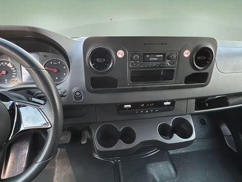 Used 2025 Mercedes-Benz Sprinter 2500 image 12