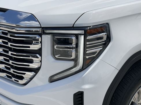 Used 2023 GMC Sierra 1500 Denali image 6
