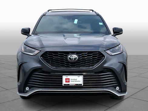 Certified 2025 Toyota Highlander XSE image 4