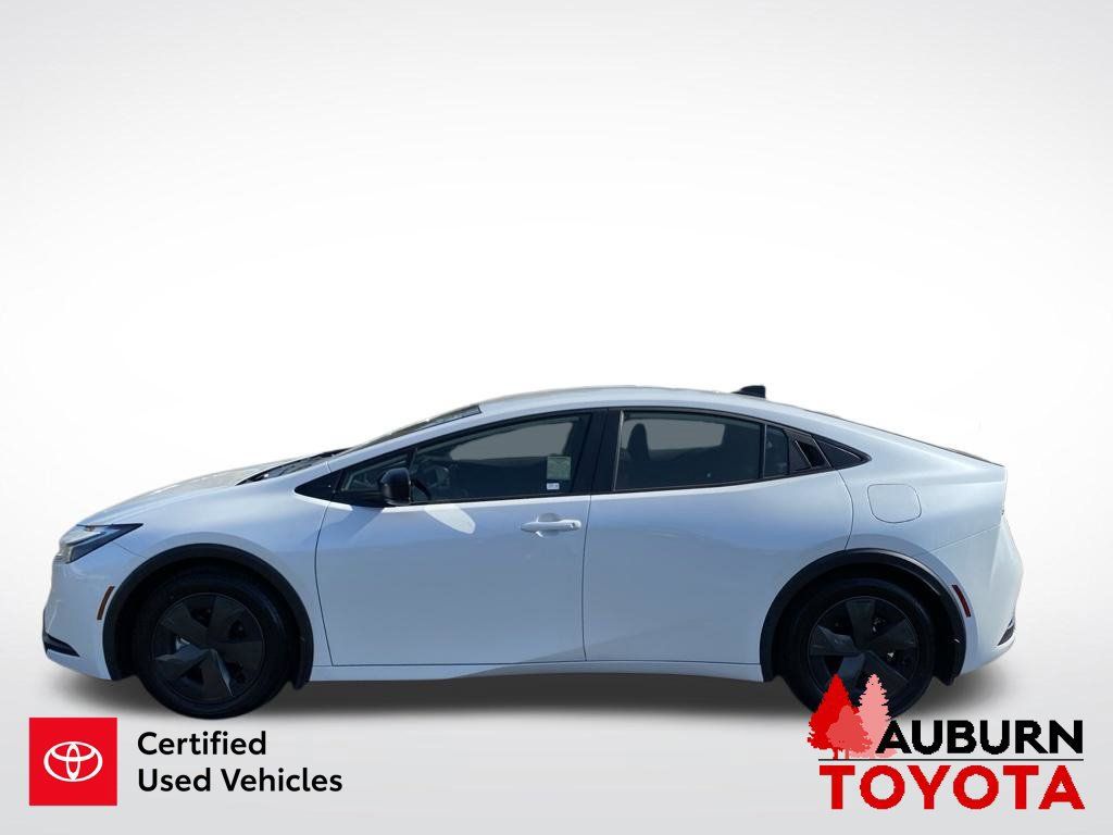 Certified 2026 Toyota Prius Plug-In Hybrid FWD image 5