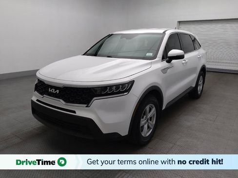 Used 2023 Kia Sorento LX image 1