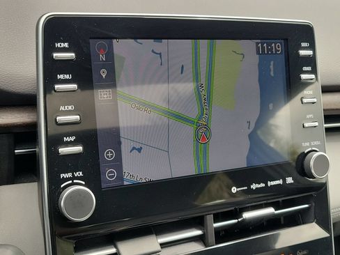 Used 2019 Toyota Avalon Limited w/ Advanced Safety Package FWD image 15