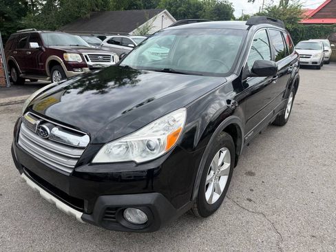 Used 2014 Subaru Outback 2.5i Limited AWD/4WD image 3