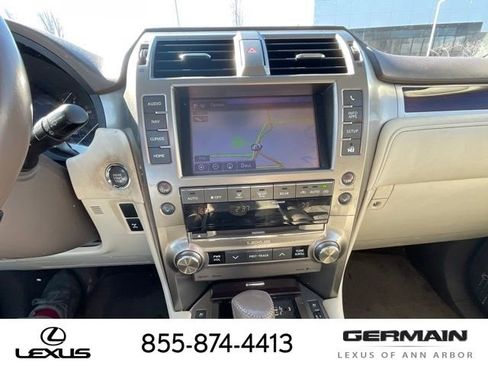 Used 2014 Lexus GX 460 w/ Premium Package image 18