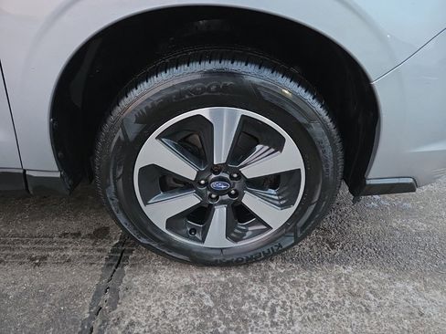 Used 2018 Subaru Forester 2.5i Limited w/ Popular Package #3B image 12