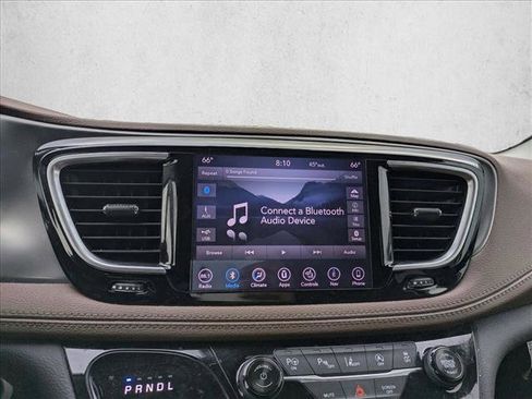 Used 2018 Chrysler Pacifica Limited w/ Advanced Safetytec Group image 12