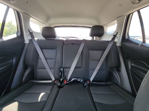 Used 2024 GMC Terrain SLE image 24