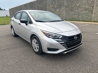 Used 2025 Nissan Versa S w/ Trunk Package