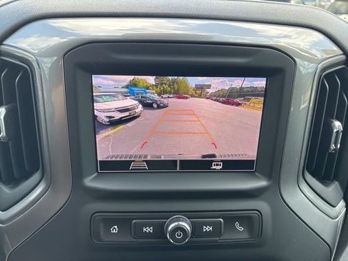 Used 2024 Chevrolet Silverado 2500 Custom image 33