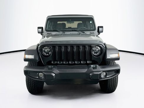 Used 2021 Jeep Wrangler Sport AWD/4WD image 2