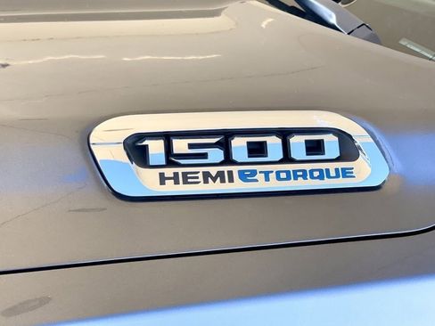 Used 2024 RAM 1500 Laramie image 11