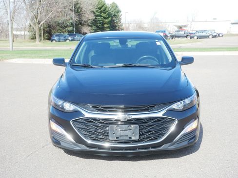 Used 2020 Chevrolet Malibu RS image 2
