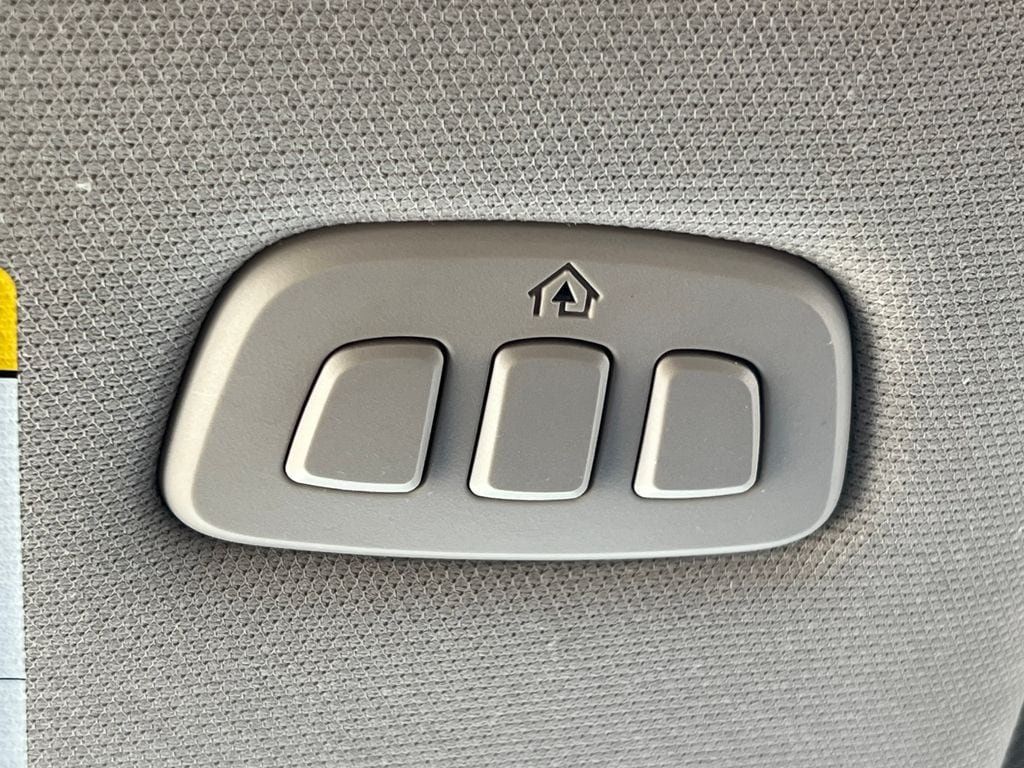 Used 2023 Lincoln Aviator AWD w/ Premium Package image 34