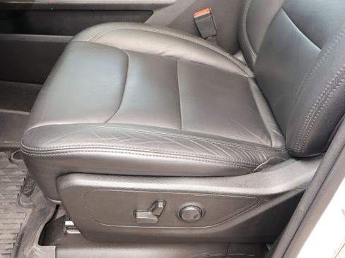 Used 2022 RAM 1500 Big Horn RWD image 18