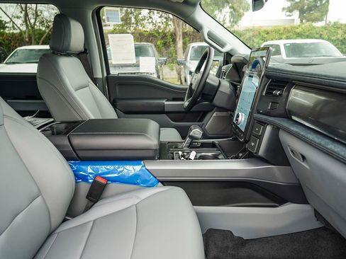 New 2025 Ford F150 Lightning Flash AWD/4WD image 17
