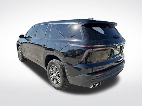Used 2024 Chevrolet Traverse LS FWD image 10