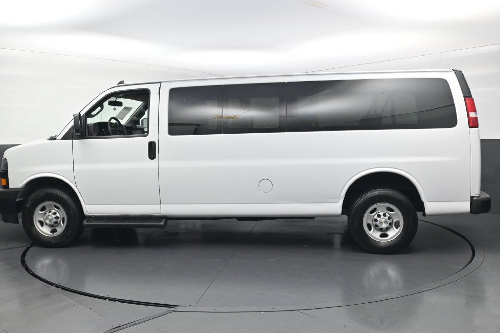 Used 2023 Chevrolet Express 3500 LS RWD image 8