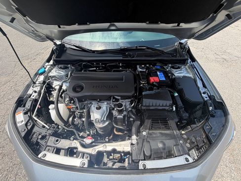 Used 2025 Honda Civic Sport image 12