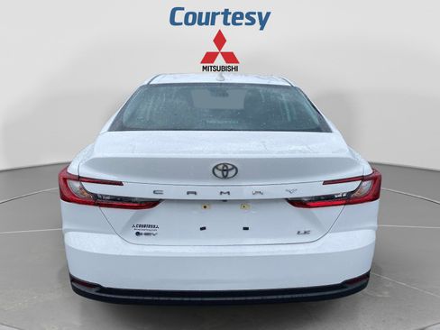 Used 2025 Toyota Camry LE FWD image 4