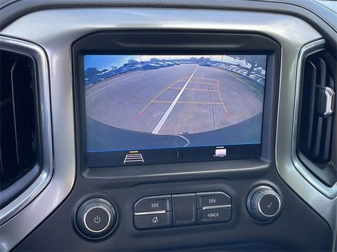 Used 2020 Chevrolet Silverado 1500 LT w/ Texas Edition image 18