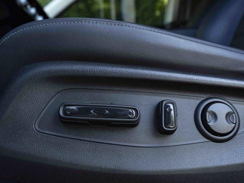 Used 2024 Honda CR-V EX-L image 44