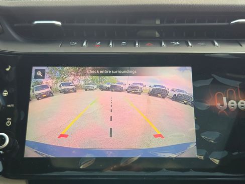 New 2026 Jeep Grand Cherokee L Limited RWD image 17