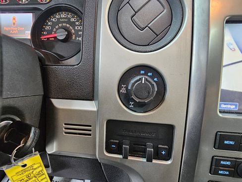 Used 2012 Ford F150 Raptor w/ Raptor Luxury Pkg image 33