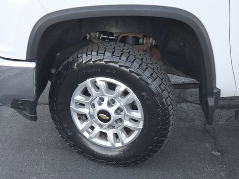 Used 2022 Chevrolet Silverado 2500 LT image 19