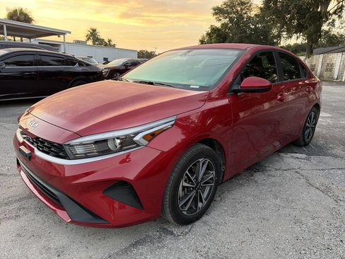 Used 2024 Kia Forte LXS FWD image 3