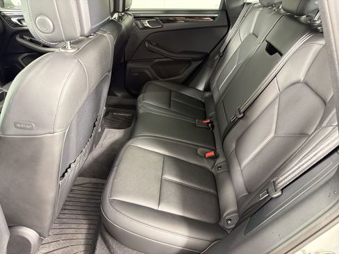 Certified 2026 Porsche Macan AWD/4WD image 15