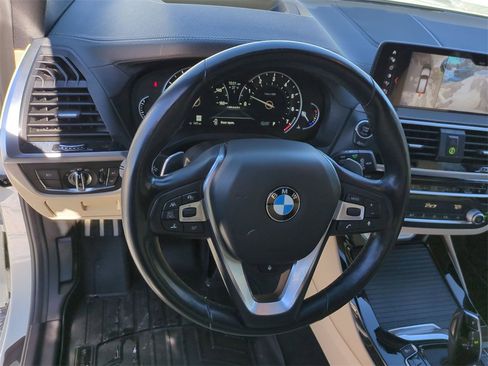 Used 2018 BMW X3 M40i image 17