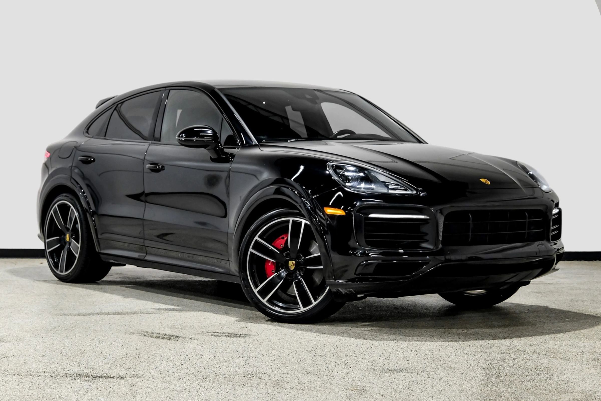 Used 2021 Porsche Cayenne GTS w/ Premium Package AWD/4WD image 4