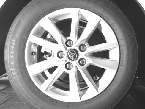 Used 2025 Toyota Camry LE FWD image 22