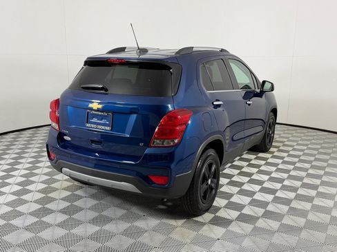 Used 2020 Chevrolet Trax LT w/ Driver Confidence Package FWD image 5
