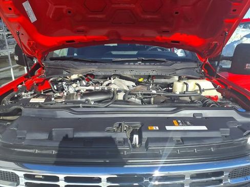 Used 2025 Ford F350 XLT image 10